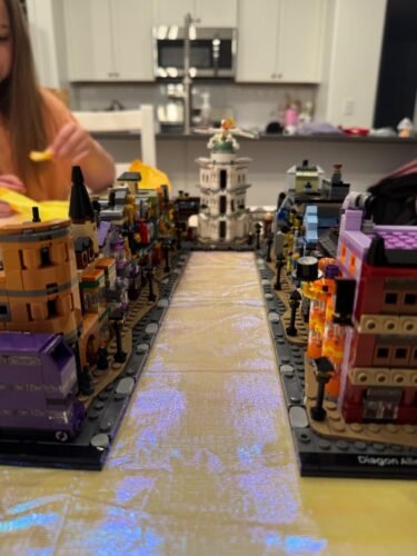 LEGO Harry Potter Diagon Alley 76444 – Wizarding Shops Microscale Building Set for Adults with 12 Microfigures, Collectible Harry Potter Gift for Fans – 2,750 Pieces photo review