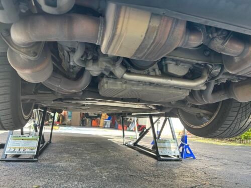 QuickJack 5000TL Portable Car Lift – 5,000 lb / 2,268 kg ALI Certified Capacity, 110V Power, 24" / 61 cm Lift Height, Low-Profile Design for Garage & Shop Use photo review